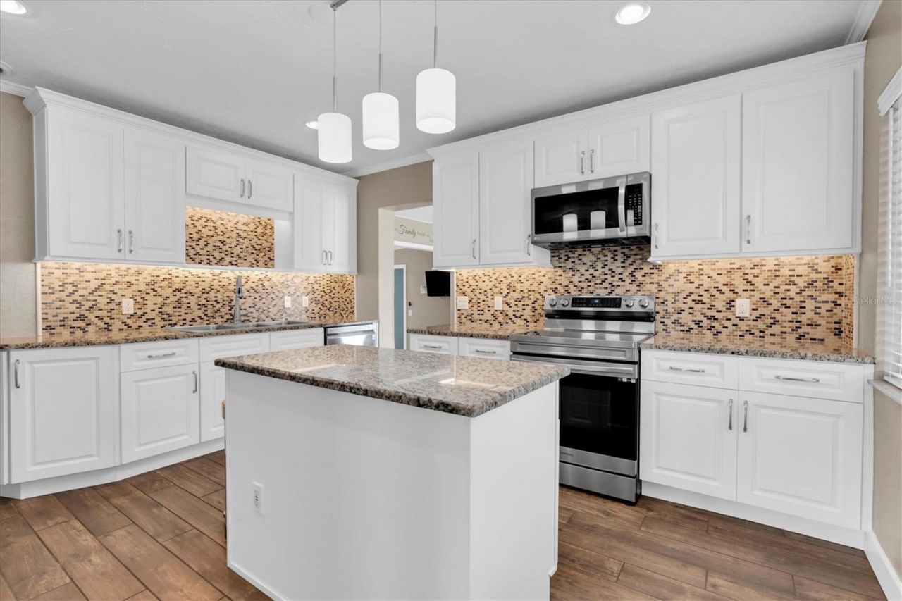 200 62nd Street N, Saint Petersburg, FL 33710 Photo