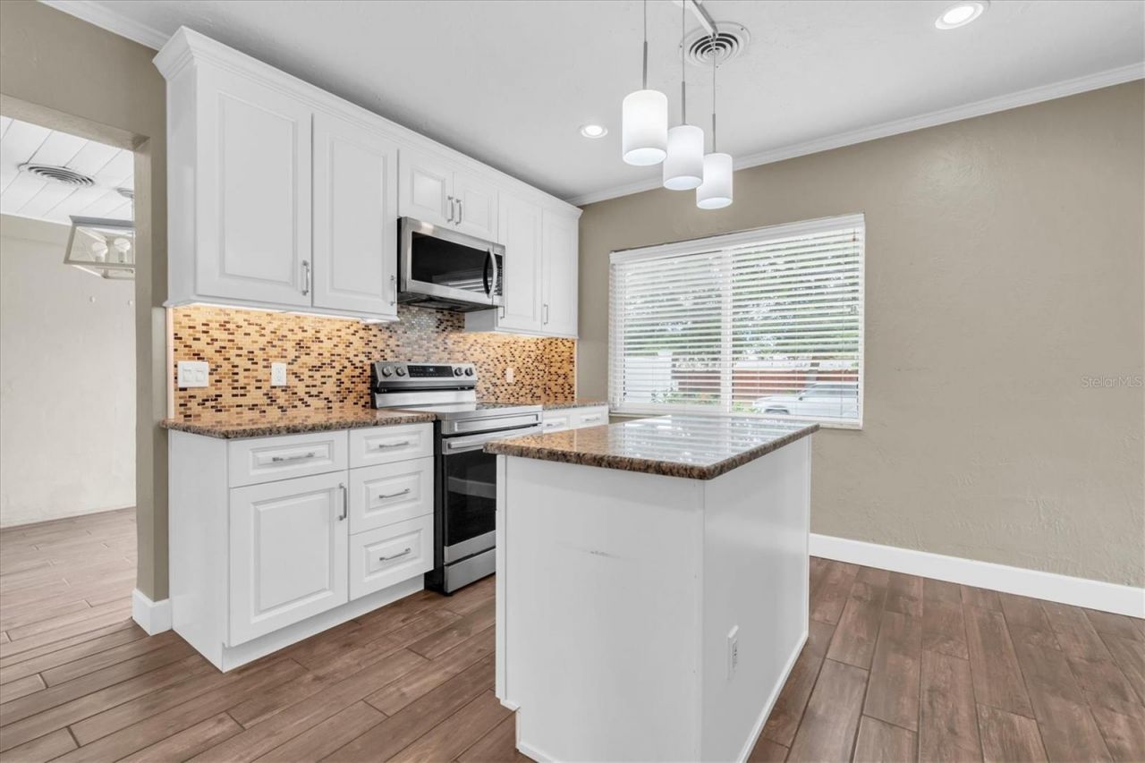 200 62nd Street N, Saint Petersburg, FL 33710 Photo