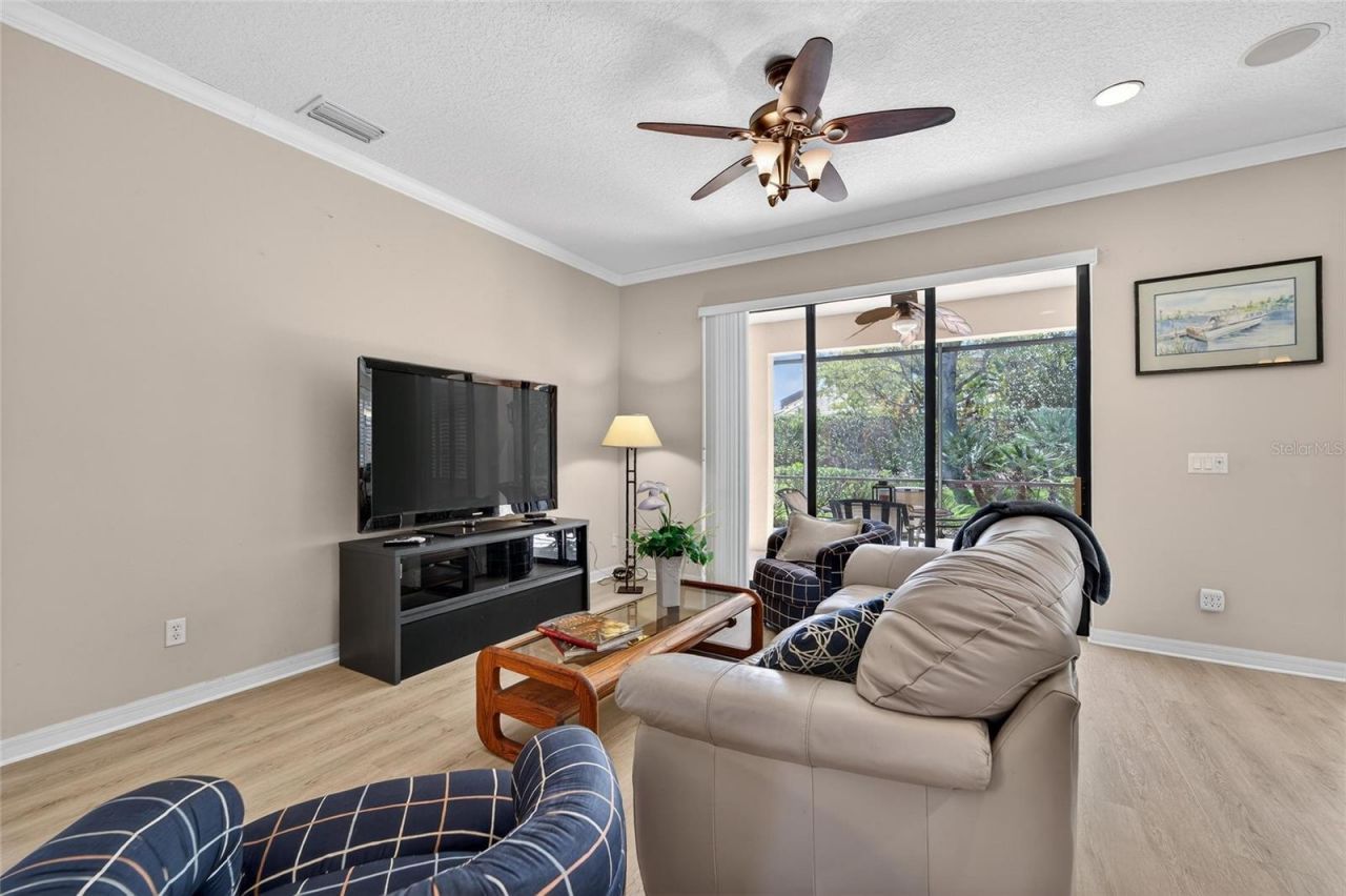 144 Silver Falls Drive , Apollo Beach, FL 33572 Photo