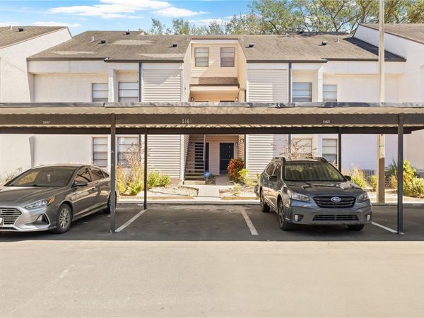 5169 PURITAN CIRCLE , TAMPA, FL 33617