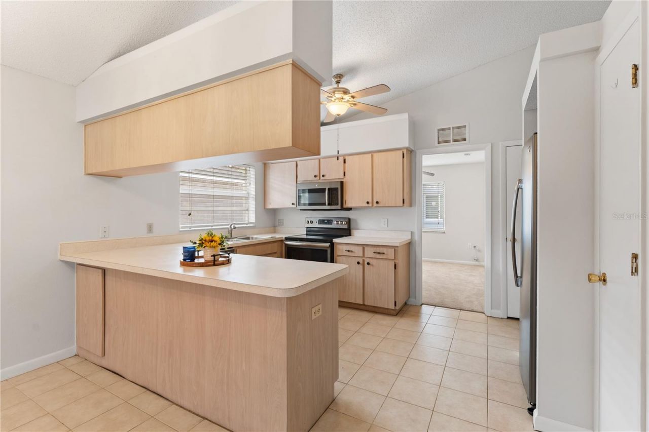 4770 Silver Circle , Zephyrhills, FL 33541 Photo