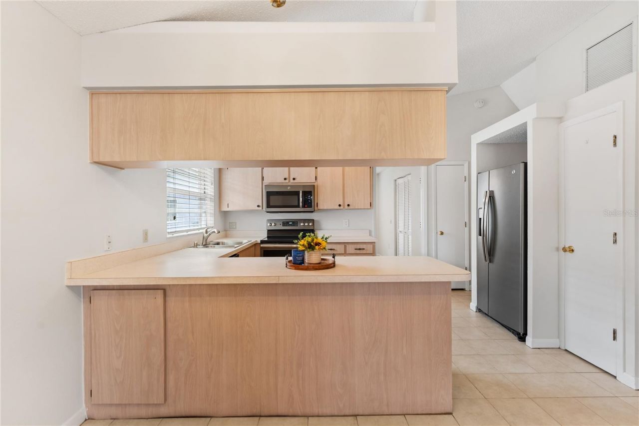 4770 Silver Circle , Zephyrhills, FL 33541 Photo