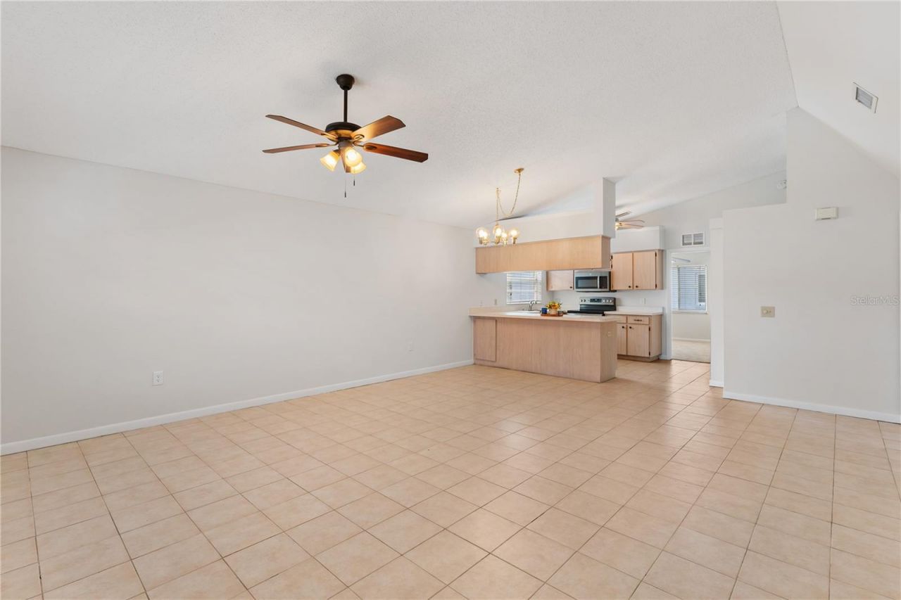 4770 Silver Circle , Zephyrhills, FL 33541 Photo