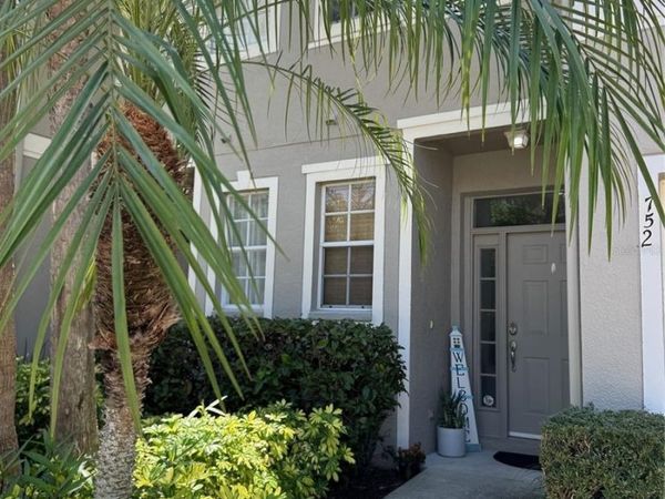 752 VALLANCE WAY NE, ST PETERSBURG, FL 33716
