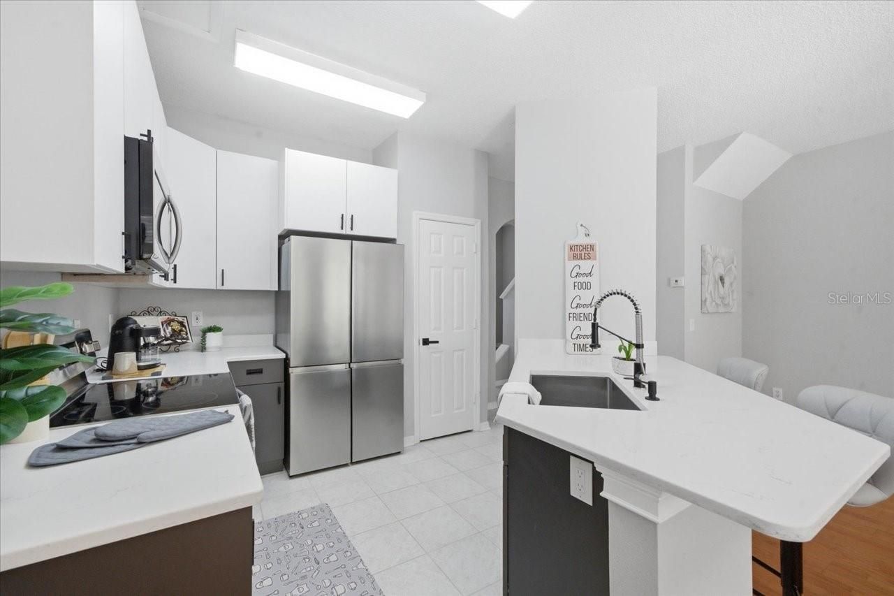 752 Vallance Way Ne, Saint Petersburg, FL 33716 Photo