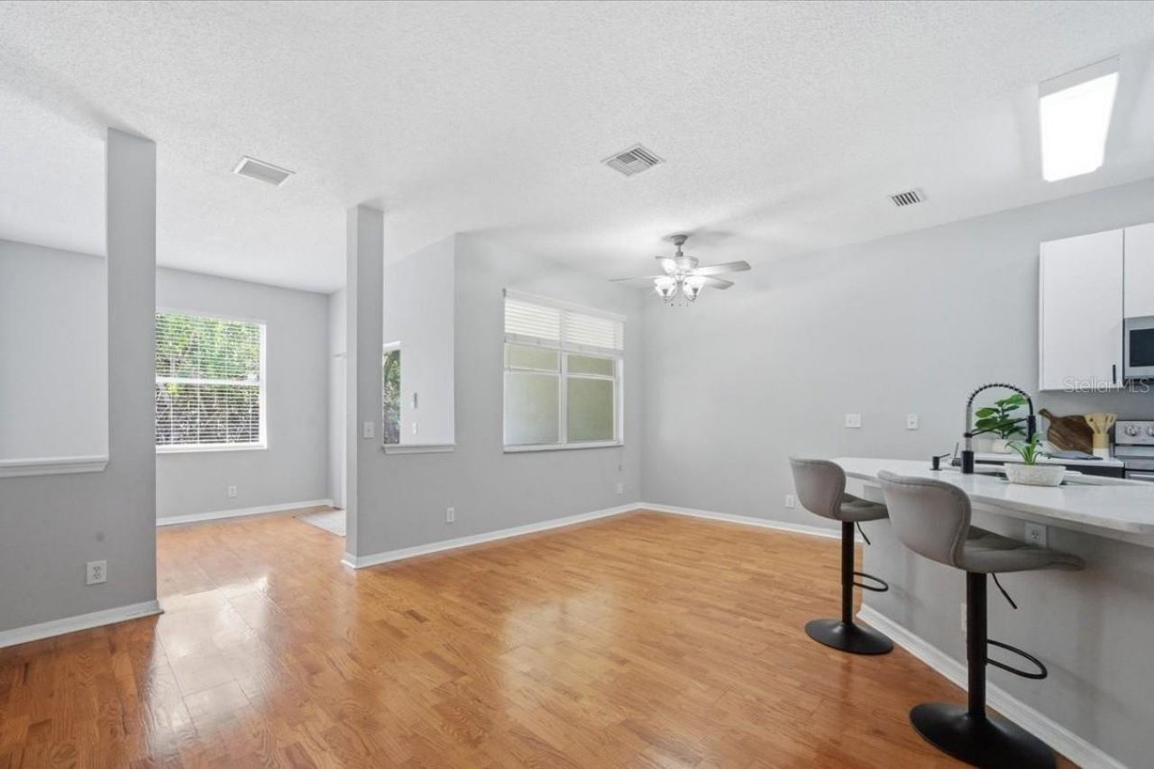 752 Vallance Way Ne, Saint Petersburg, FL 33716 Photo