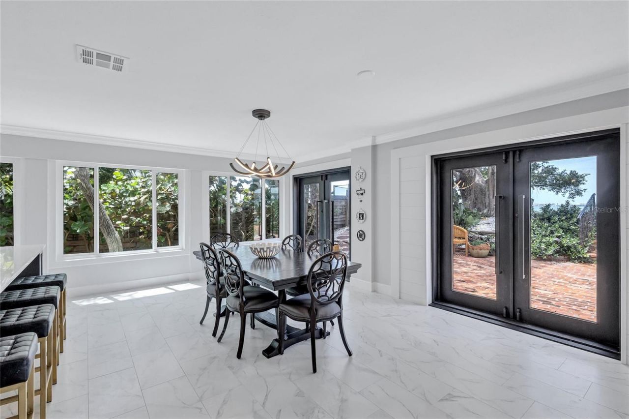 2612 Keystone Court N, Saint Petersburg, FL 33710 Photo