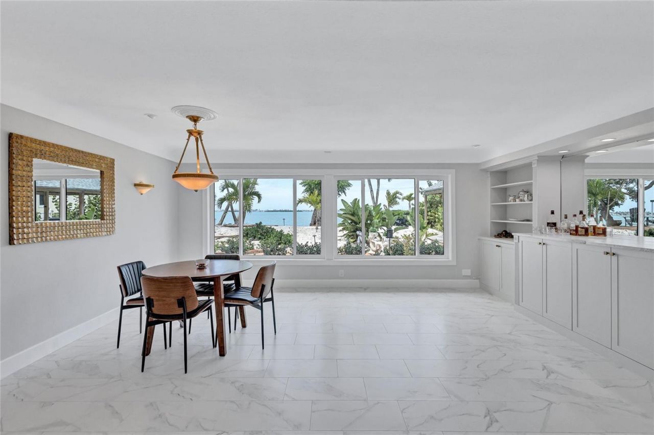 2612 Keystone Court N, Saint Petersburg, FL 33710 Photo