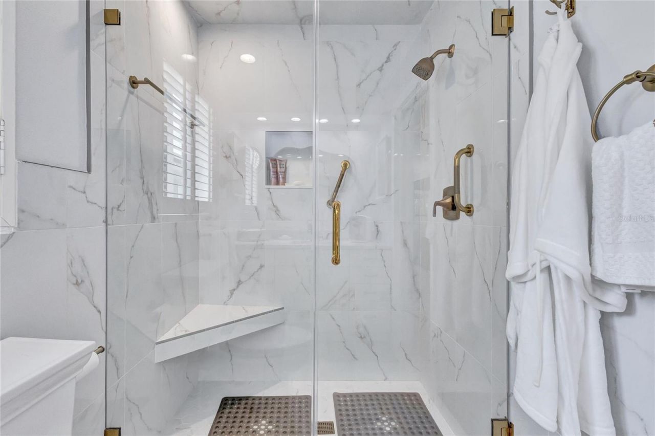 2612 Keystone Court N, Saint Petersburg, FL 33710 Photo