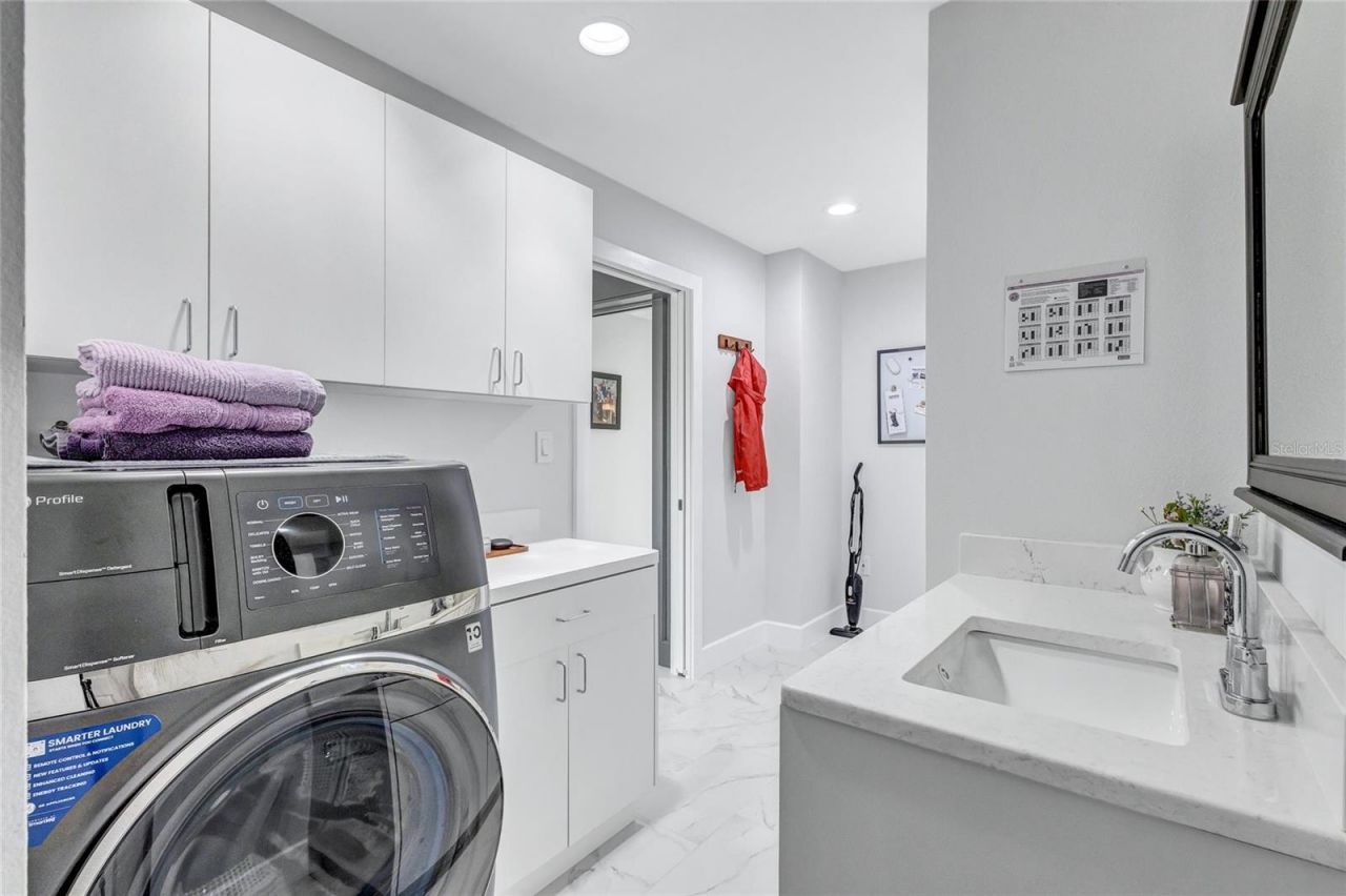 2612 Keystone Court N, Saint Petersburg, FL 33710 Photo