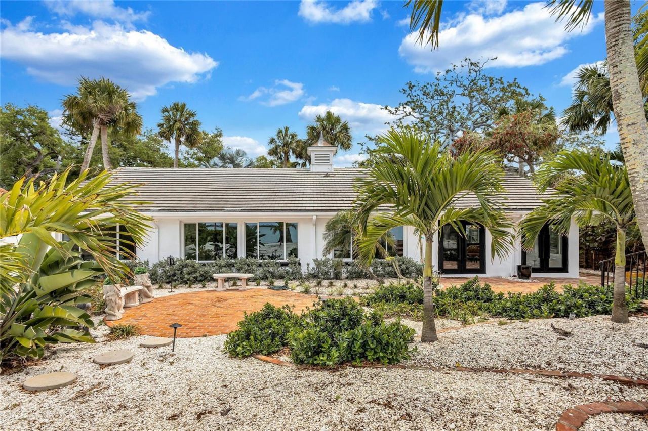 2612 Keystone Court N, Saint Petersburg, FL 33710 Photo