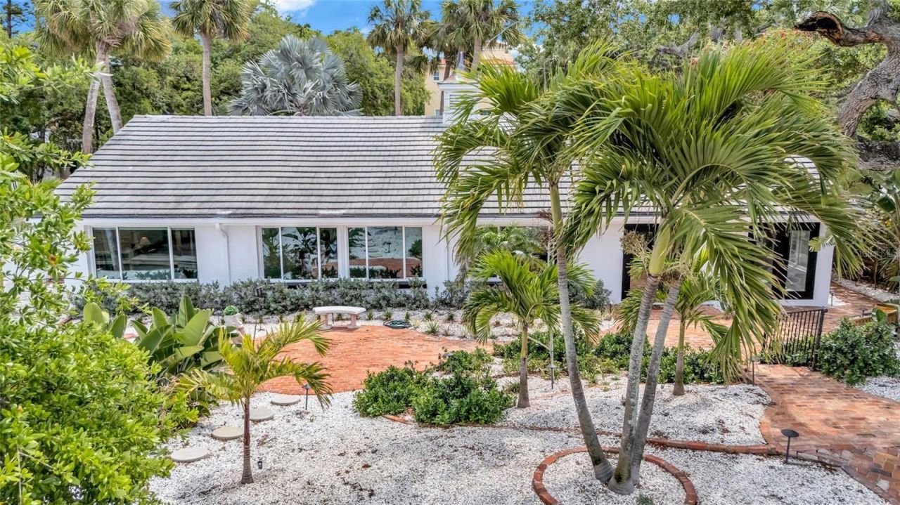 2612 Keystone Court N, Saint Petersburg, FL 33710 Photo