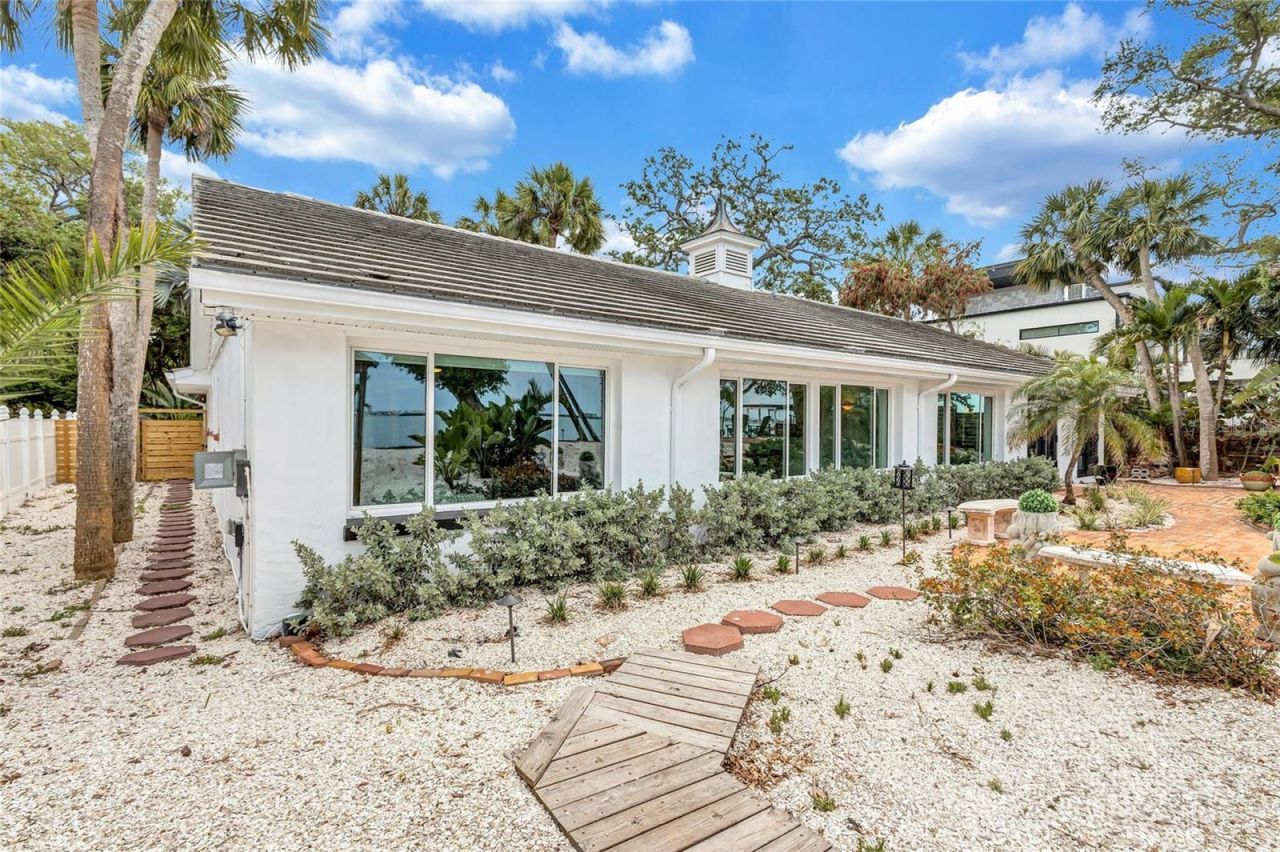 2612 Keystone Court N, Saint Petersburg, FL 33710 Photo