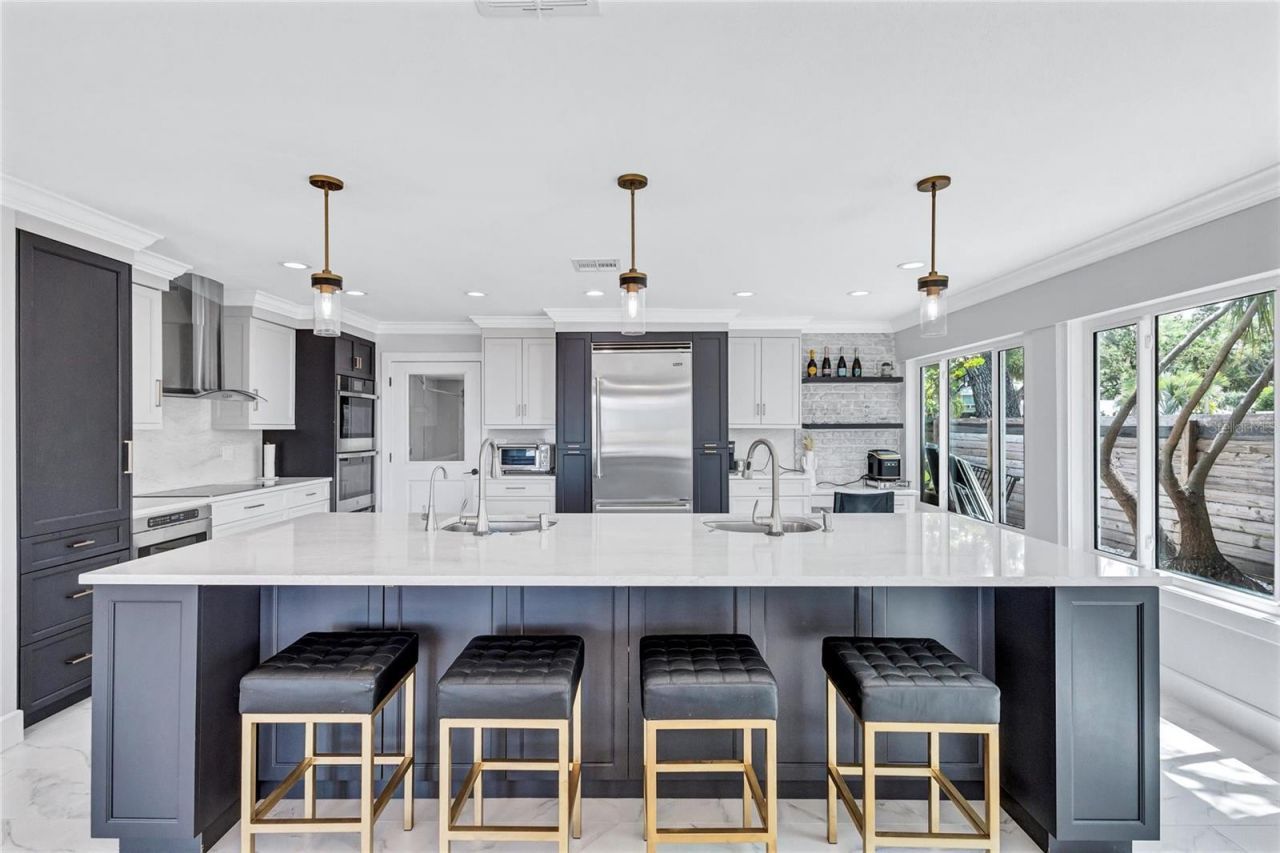 2612 Keystone Court N, Saint Petersburg, FL 33710 Photo