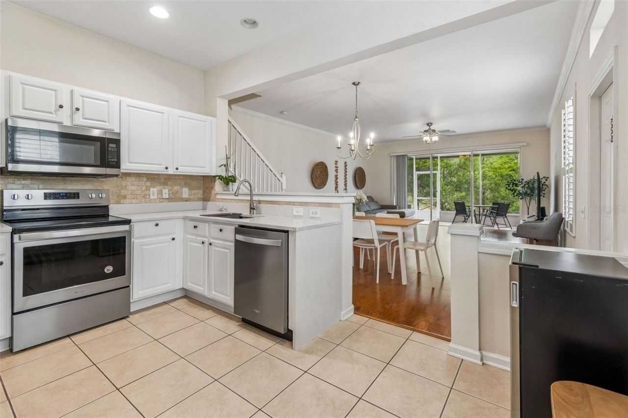 26527 Castleview Way , Wesley Chapel, FL 33544 Photo