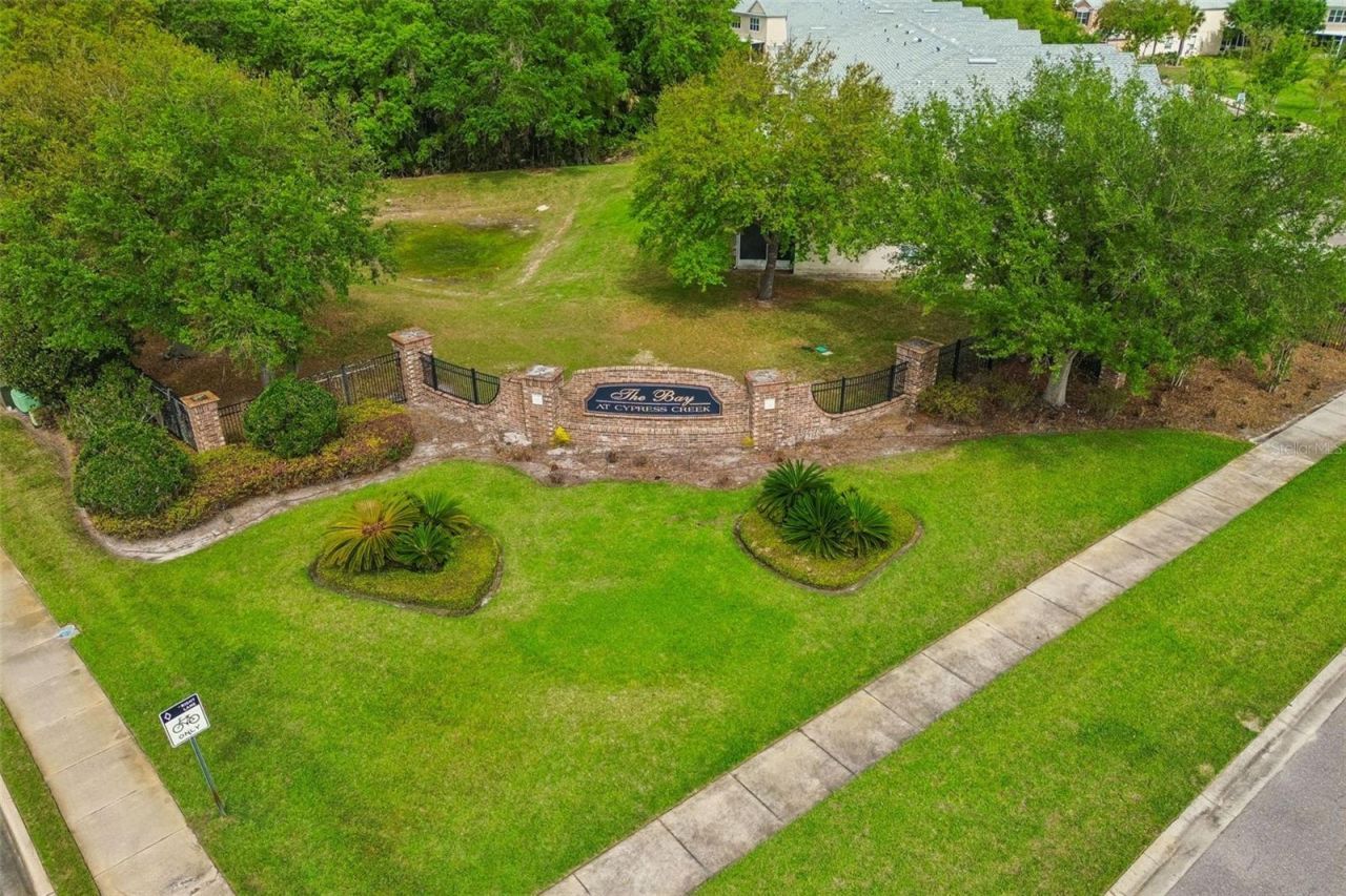 26527 Castleview Way , Wesley Chapel, FL 33544 Photo