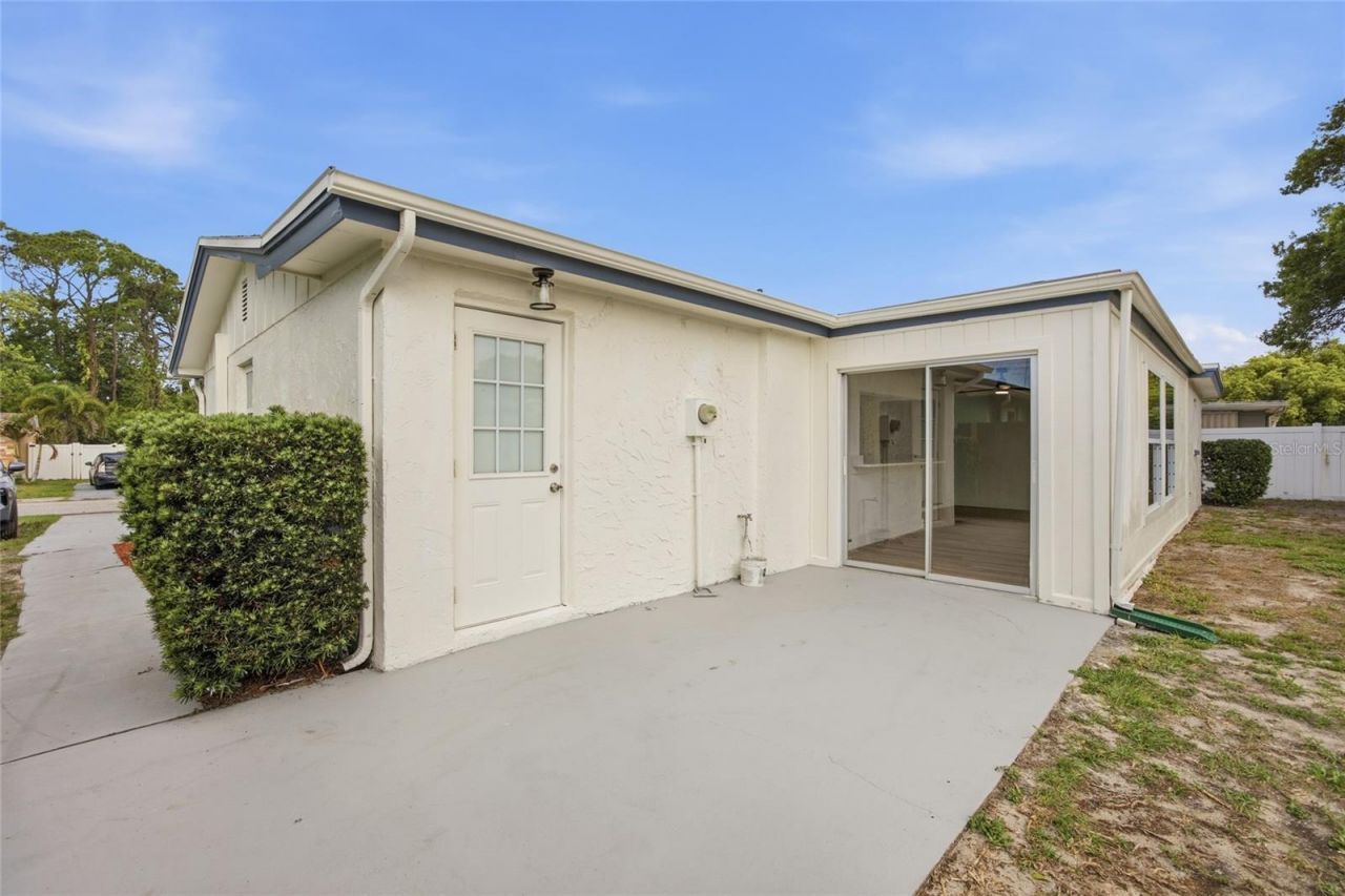 3240 Brookfield Drive, Holiday, FL 34691 Photo