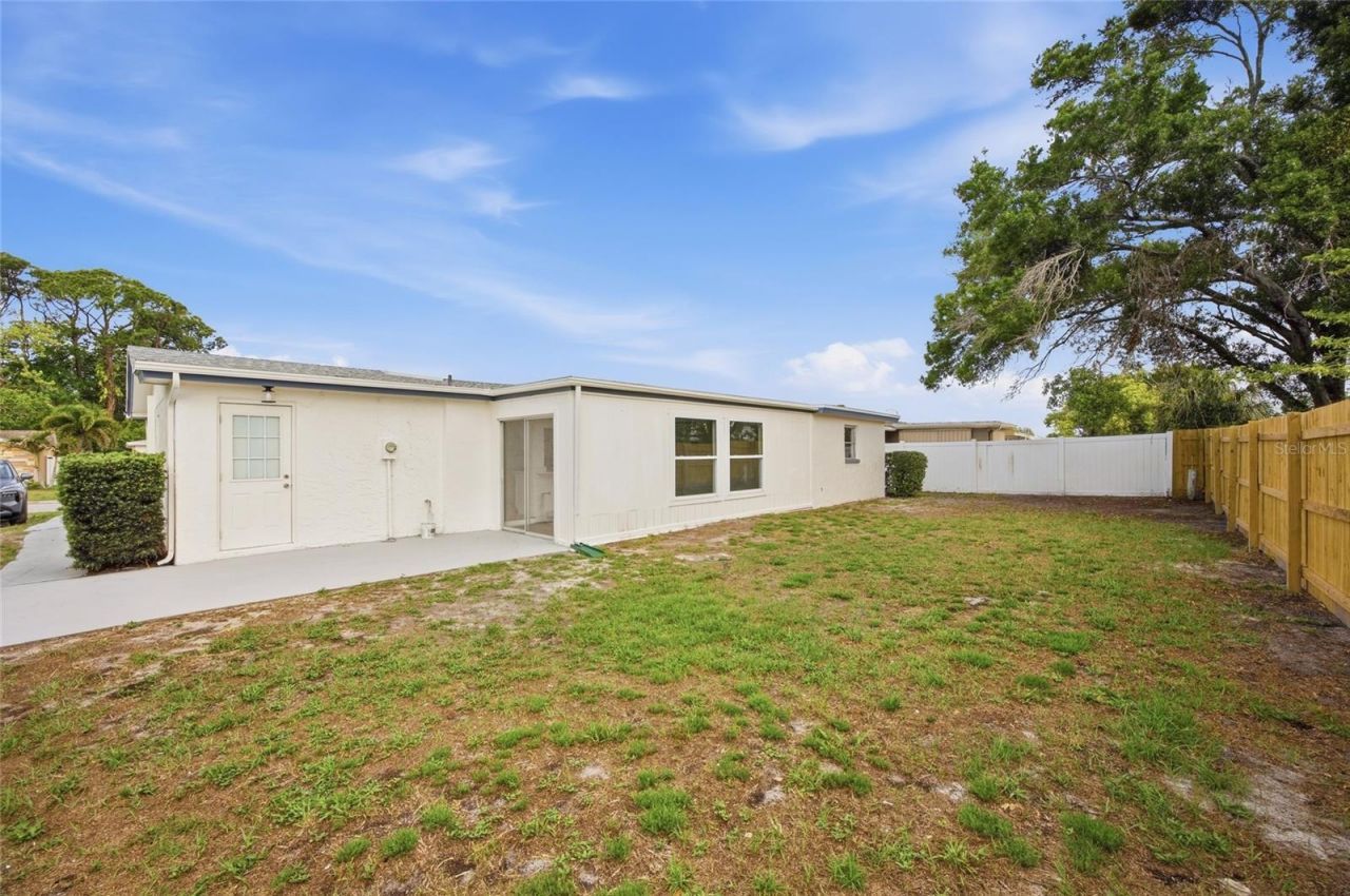 3240 Brookfield Drive, Holiday, FL 34691 Photo