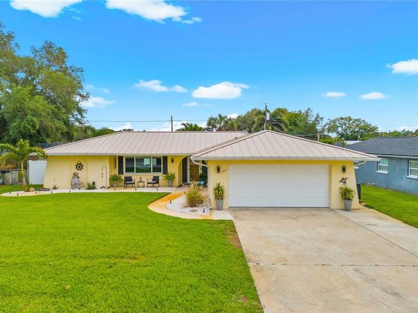1467 CAMBRIDGE DRIVE , CLEARWATER, FL 33756