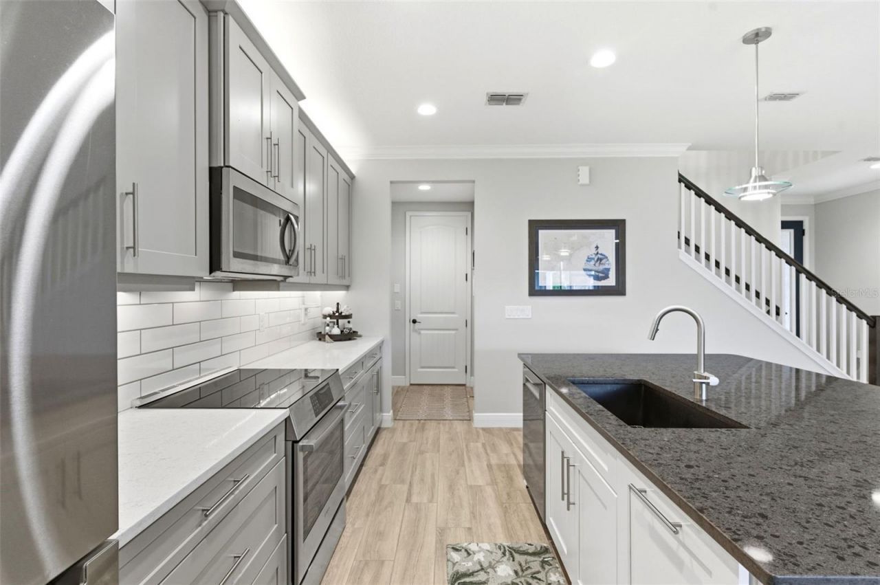 1004 Mango Court, Oldsmar, FL 34677 Photo