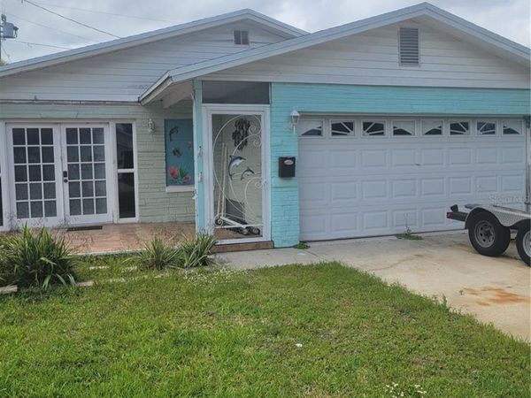 1834 NEW HAMPSHIRE AVENUE NE, ST PETERSBURG, FL 33703