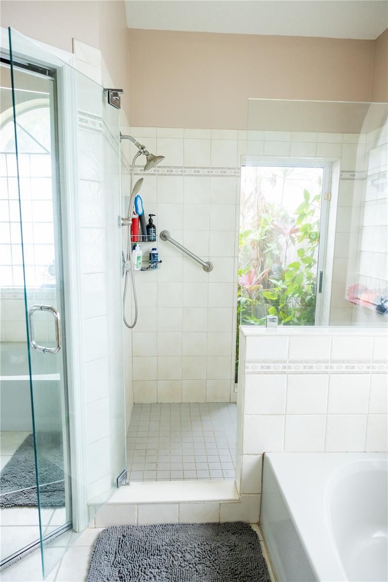 6305 S Queensway Drive, Temple Terrace, FL 33617 Photo