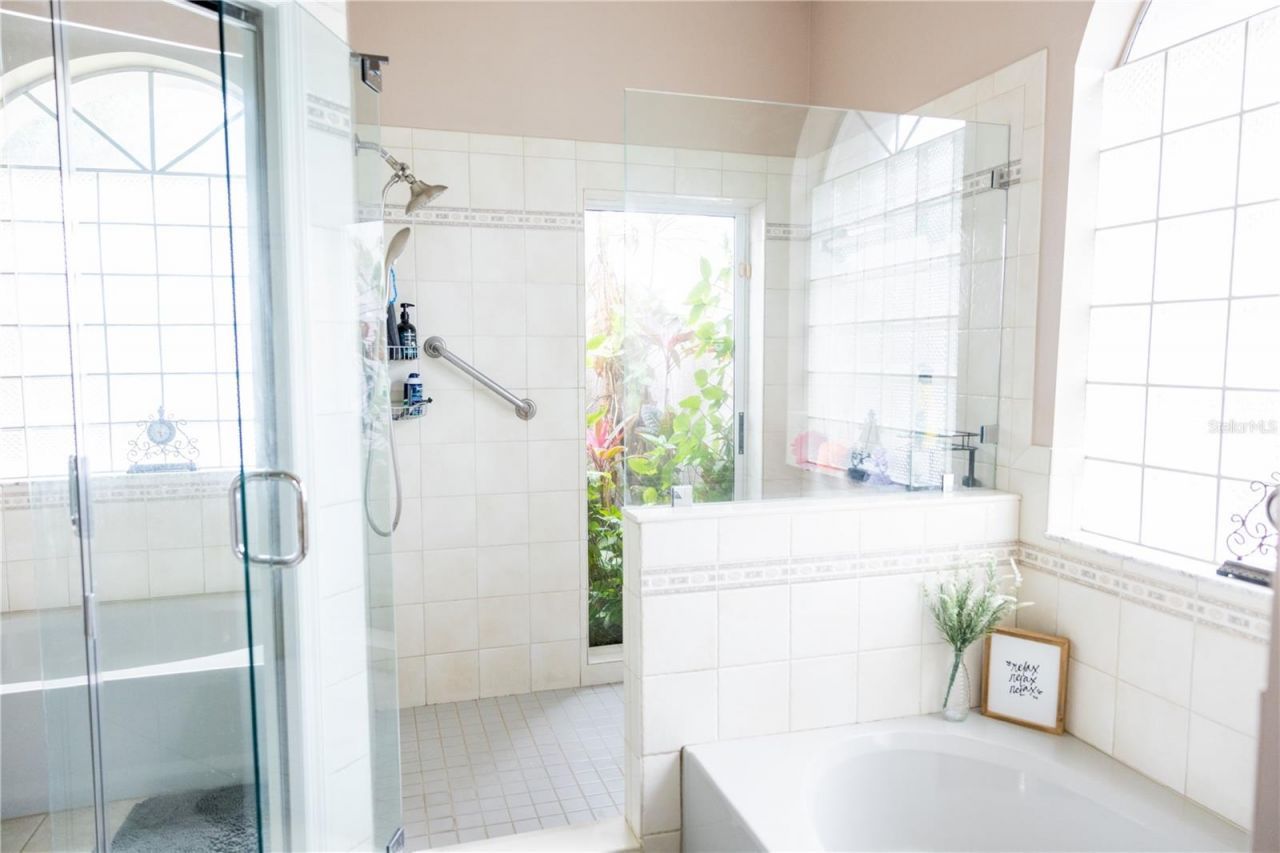 6305 S Queensway Drive, Temple Terrace, FL 33617 Photo