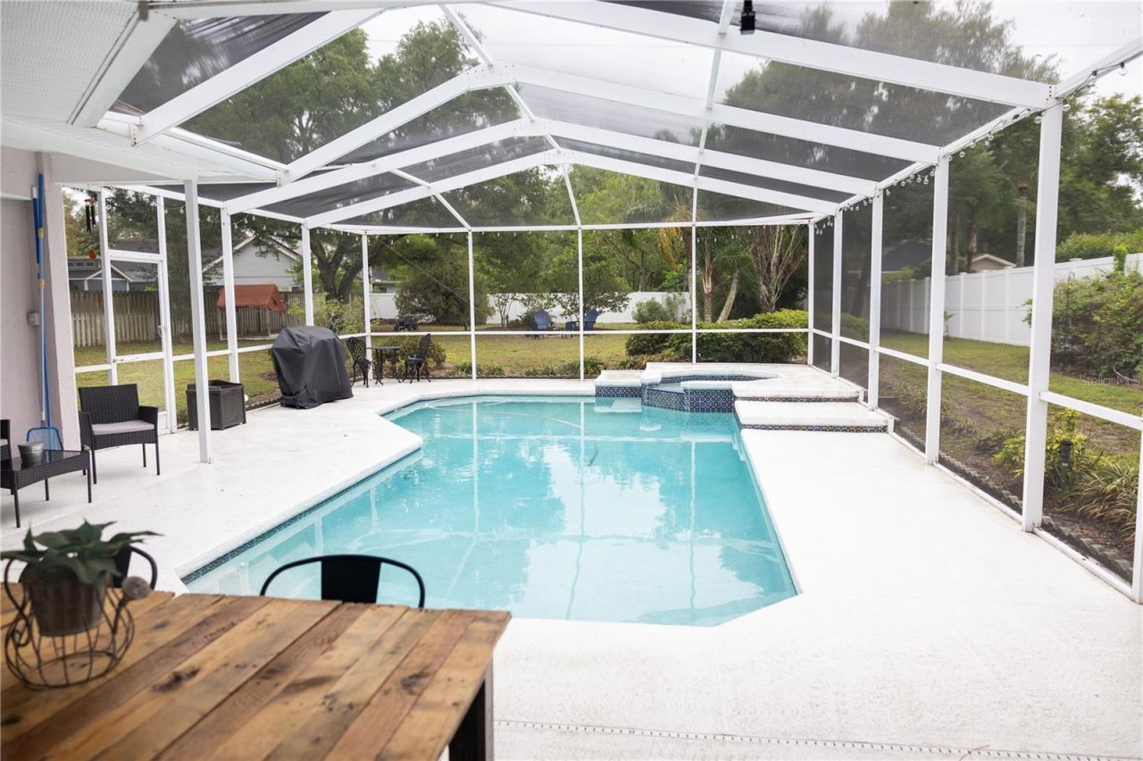 6305 S Queensway Drive, Temple Terrace, FL 33617 Photo