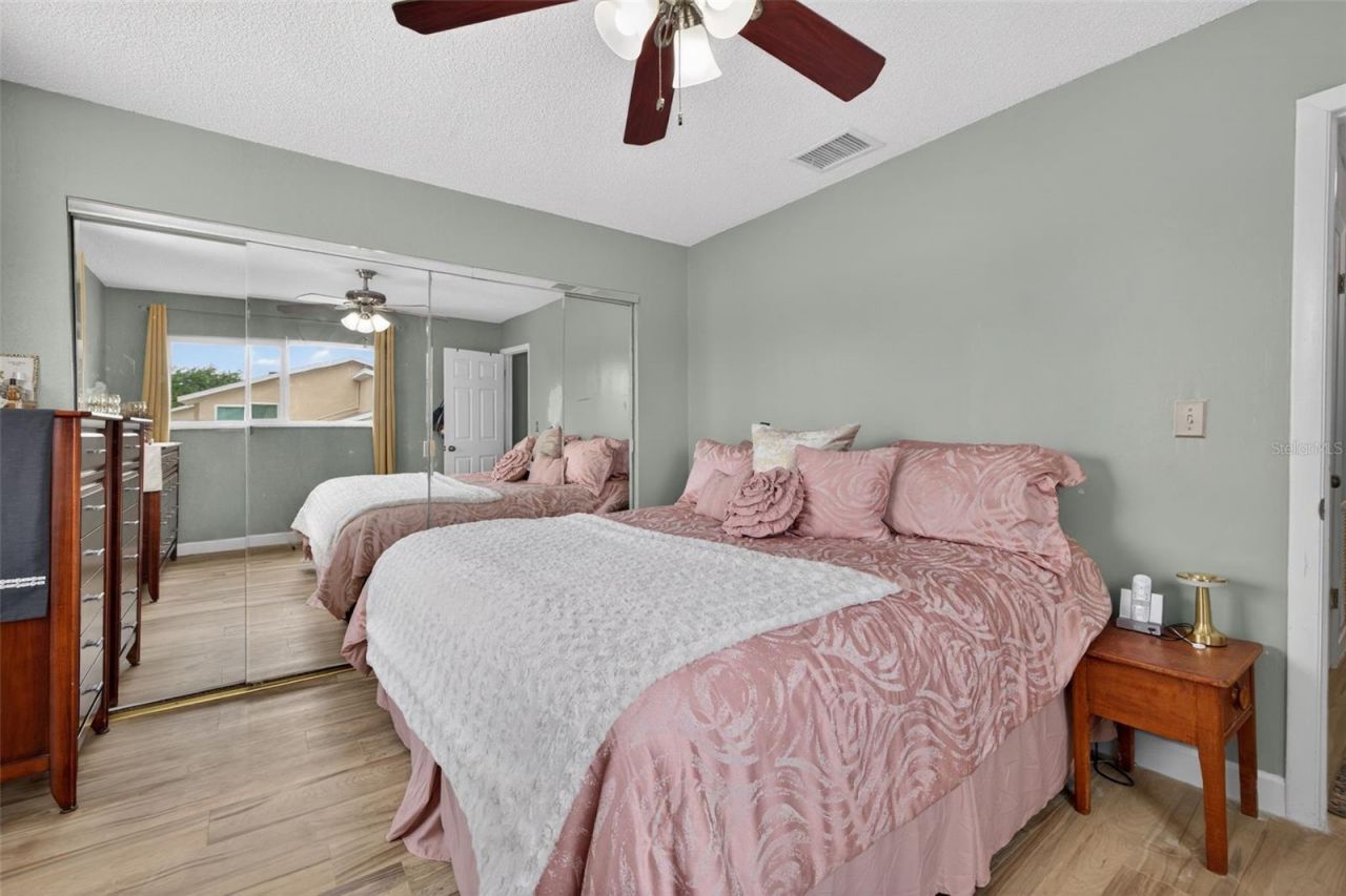 6537 Cape Hatteras Way Ne, Unit 1, Saint Petersburg, FL 33702 Photo