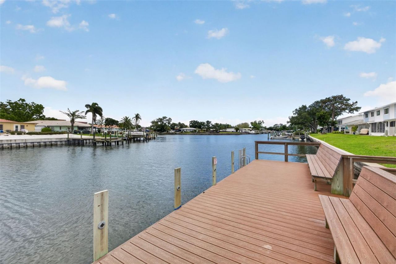6537 Cape Hatteras Way Ne, Unit 1, Saint Petersburg, FL 33702 Photo