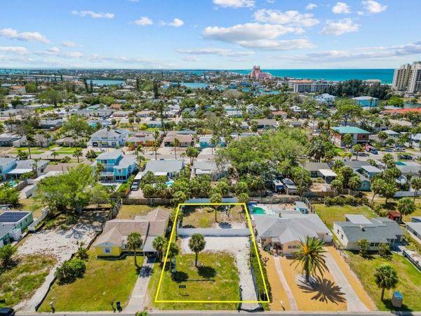 229 44TH AVENUE , ST PETE BEACH, FL 33706