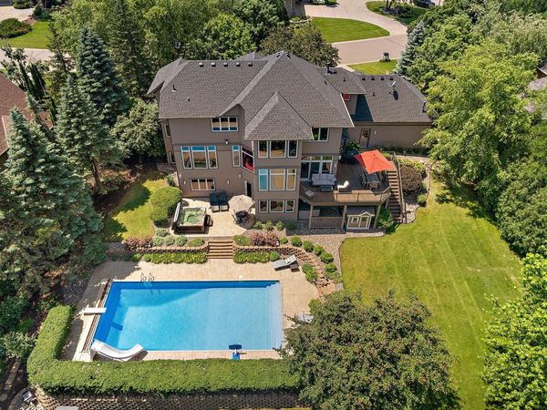 3717 Fairway Point, Woodbury, MN 55125