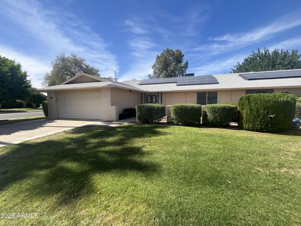 17652 N DEL WEBB Boulevard, Sun City, AZ 85373