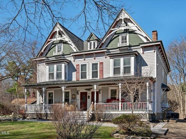 127 Font Grove Road, Slingerlands, NY 12159