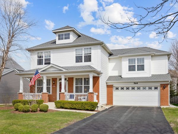 566 Horizon Drive W, St. Charles, IL 60175