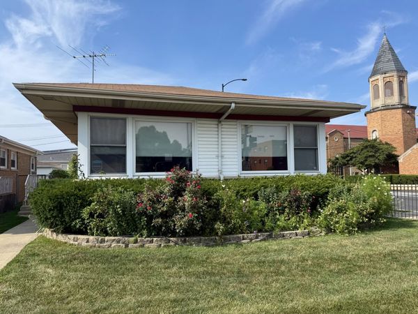 2800 W Bryn Mawr Avenue , Chicago, IL 60659