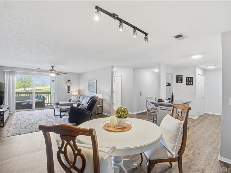 8171 Autumn Woods Lane, Unit 207, West Chester, OH 45069 Photo 14