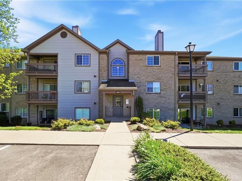 8171 Autumn Woods Lane, Unit 207, West Chester, OH 45069 Photo 2