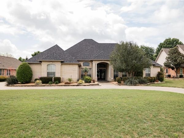 671 Brookglen Court, Waxahachie, TX 75165