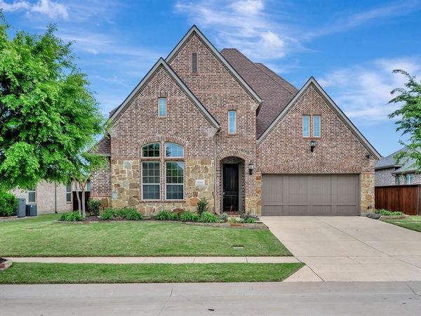 1016 W Bluff Way, Roanoke, TX 76262