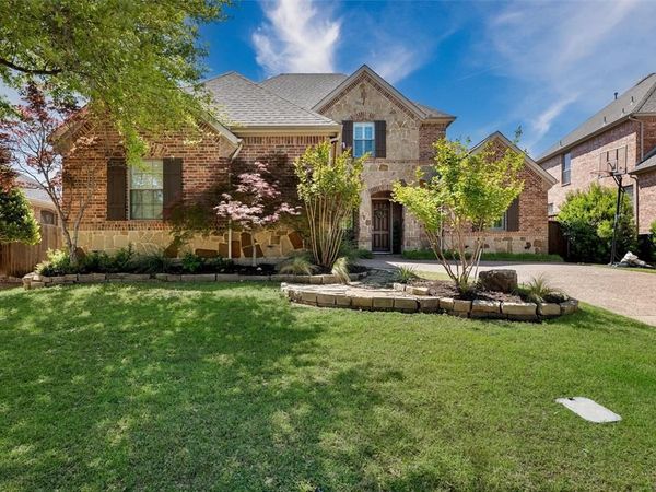 813 Moss Cliff Circle, McKinney, TX 75071