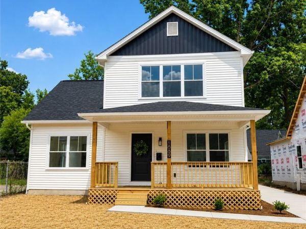 1889 E 84th Street, Cleveland, OH 44103