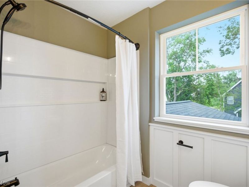 1889 E 84th Street, Cleveland, OH 44103 Photo 28