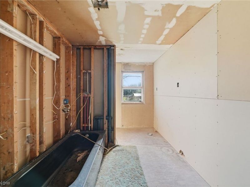 9800 Williams Road, Diamond, OH 44412 Photo 13