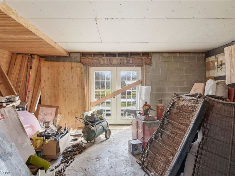 9800 Williams Road, Diamond, OH 44412 Photo 20