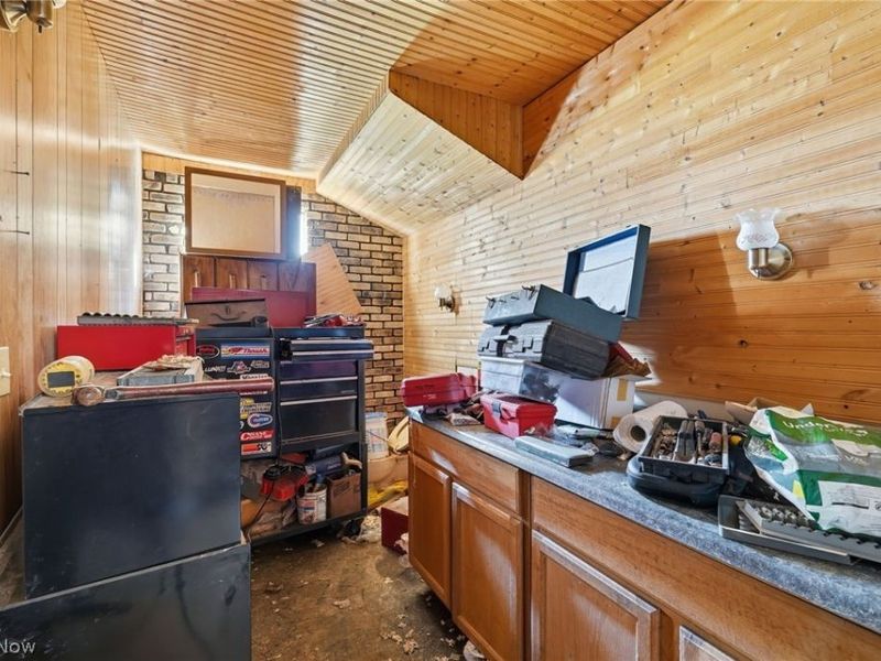 9800 Williams Road, Diamond, OH 44412 Photo 22