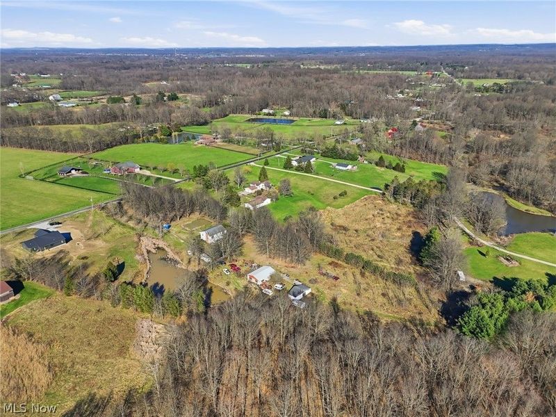 9800 Williams Road, Diamond, OH 44412 Photo 25