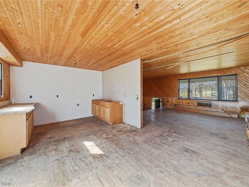 9800 Williams Road, Diamond, OH 44412 Photo 7