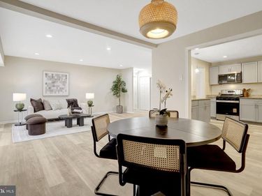 7800 DASSETT COURT , Unit 204, ANNANDALE, VA 22003