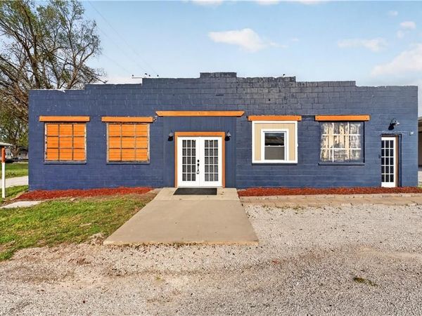 405 N Virginia Avenue, Adrian, MO 64720